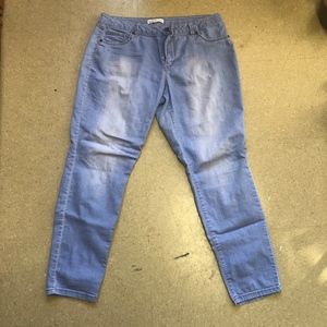 Light wash Artisan NY Jeans